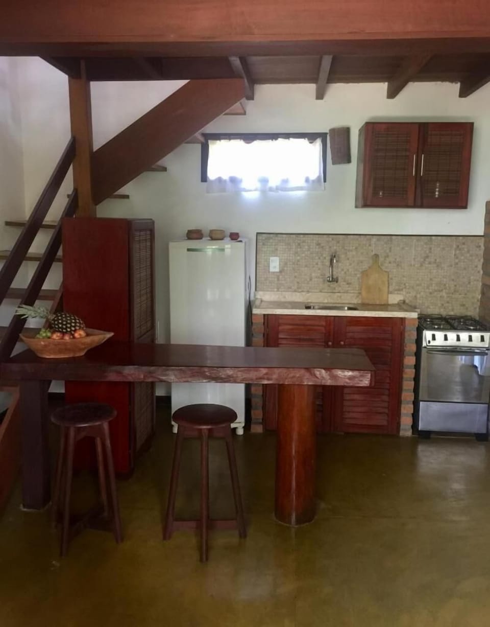 Family Chalet (Quintuplo) | Private kitchen | Mini-fridge, stovetop, cookware/dishes/utensils, kitchen islands