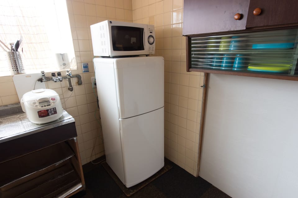 Basic House, 3 Bedrooms, Non Smoking, City View | Private kitchen | Microwave, stovetop, electric kettle, toaster