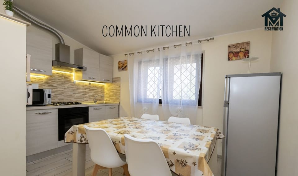 Exclusive Apartment | Shared kitchen