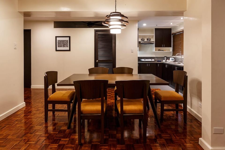 Premier Room, 2 Bedrooms | Minibar, in-room safe, desk, iron/ironing board