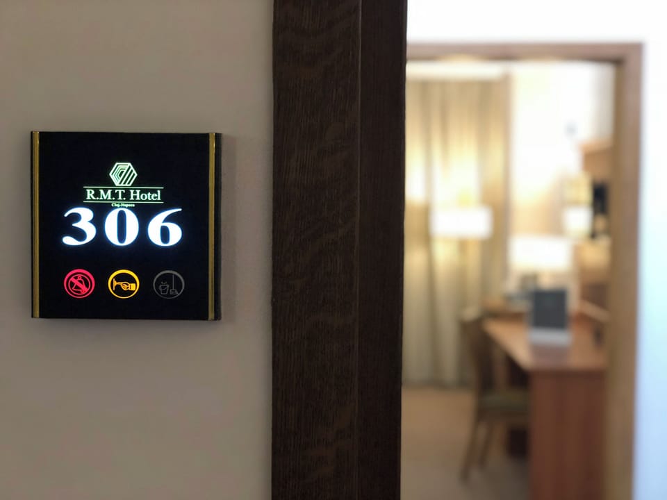 Superior Double Room, 1 Queen Bed | Premium bedding, minibar, in-room safe, desk