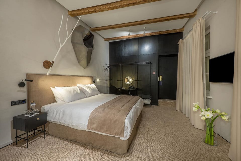 Minibar, in-room safe, desk, blackout drapes