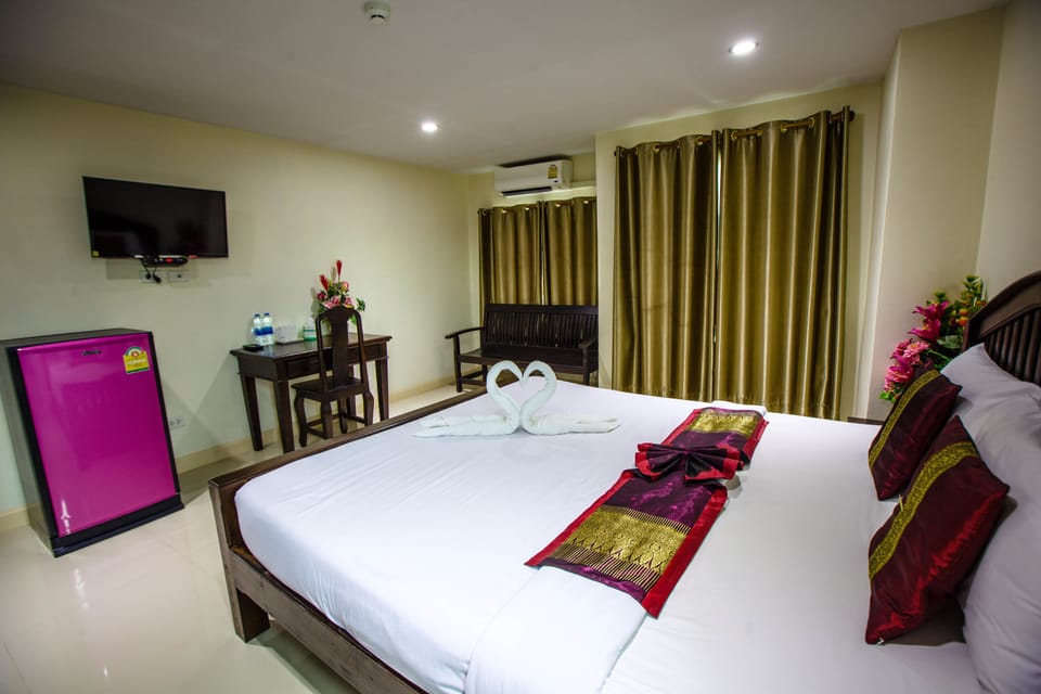 Deluxe Double room | Desk, WiFi (free)