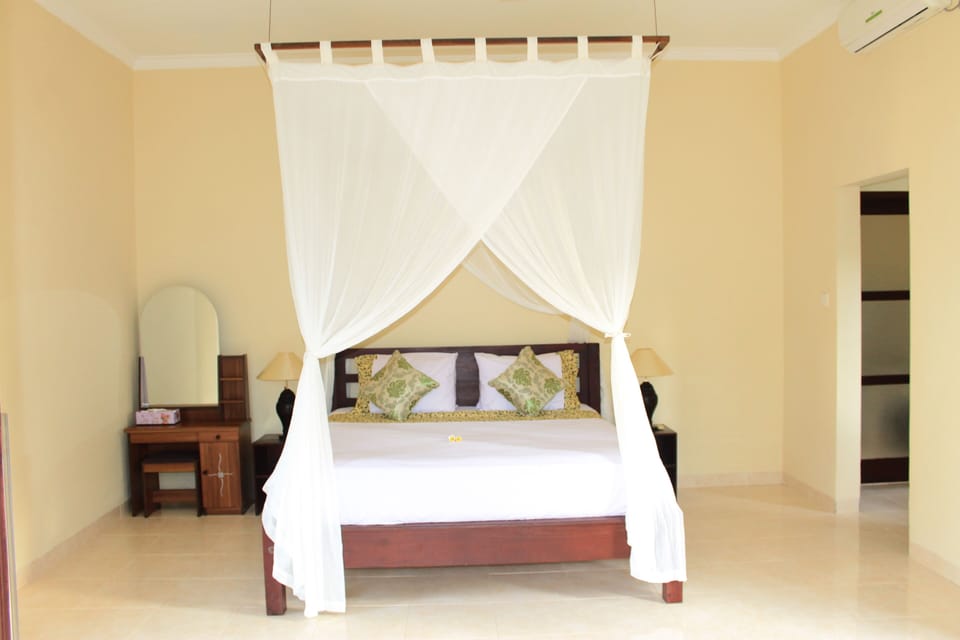 Villa, 1 Bedroom | Memory foam beds, minibar, in-room safe, desk