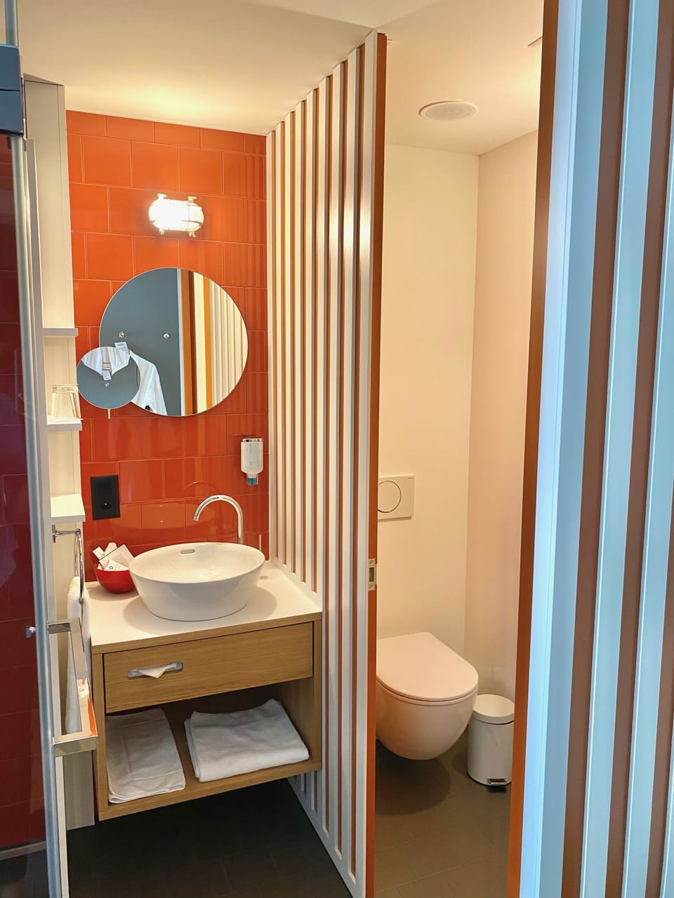 Business Single Room | Bathroom sink