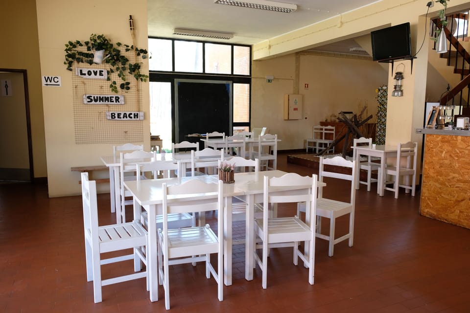 Food court