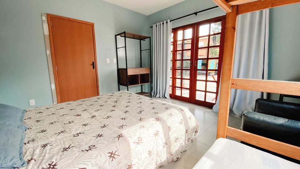 Comfort Quadruple Room | Free WiFi, bed sheets