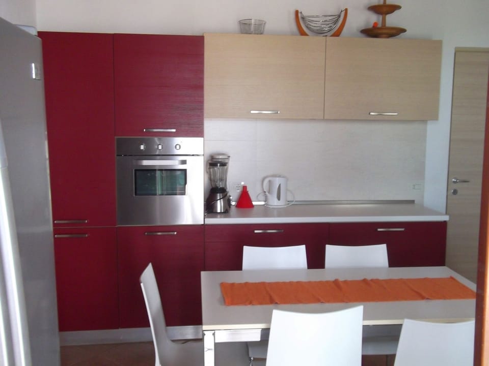 Deluxe Penthouse, 4 Bedrooms, Terrace, Ocean View | Private kitchen | Coffee/tea maker, full-size fridge, oven, stovetop