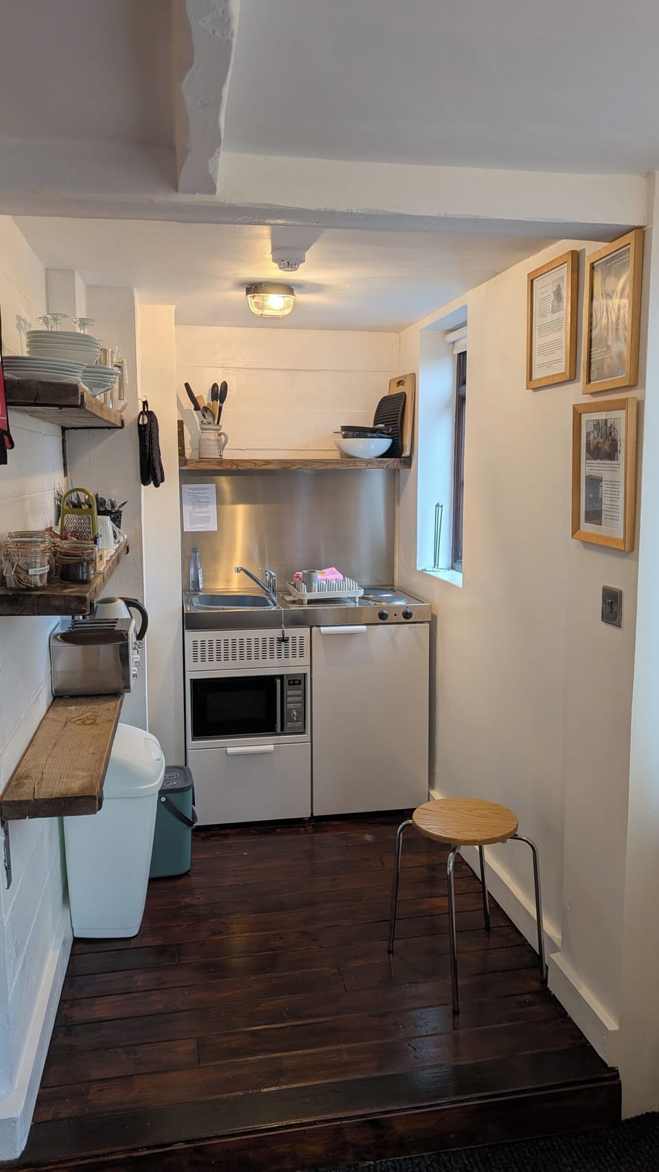 The Cottage Self-catering Apartment | Private kitchenette | Coffee/tea maker, electric kettle