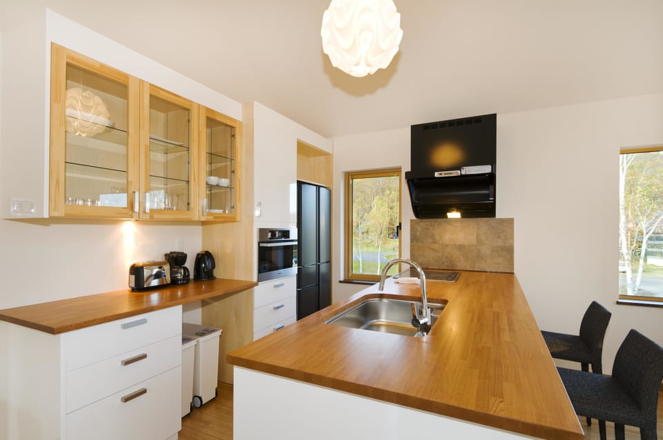 Townhome, 2 Bedrooms | Private kitchen | Full-size fridge, microwave, dishwasher, coffee/tea maker