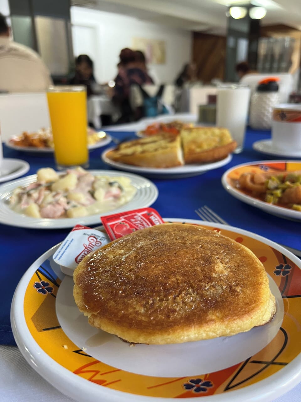 Breakfast, lunch and dinner served