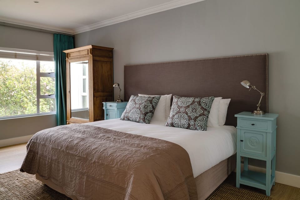 Luxury Villa, 4 Bedrooms (15 Ottawa) | 4 bedrooms, premium bedding, in-room safe, individually decorated