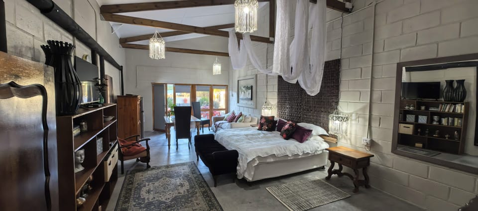 Luxury Double Room | Down comforters, minibar, in-room safe, WiFi (free)