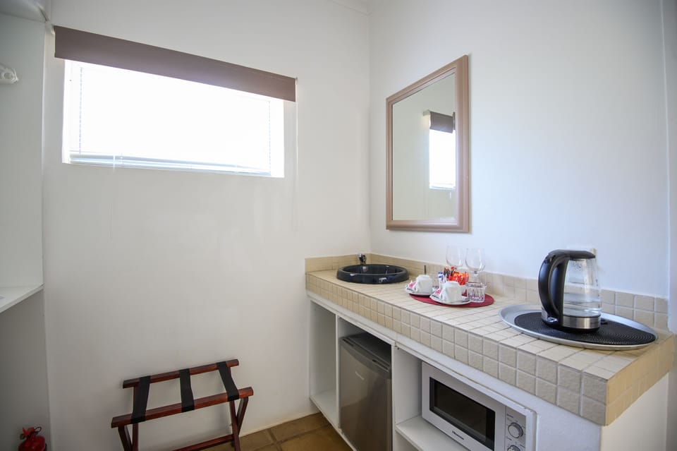 Family Room, 1 Bedroom (Family Room - Laguna ) | In-room safe, individually decorated, individually furnished