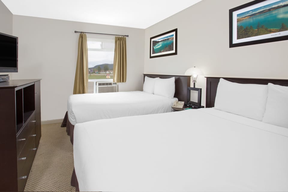 Standard Room, 2 Double Beds | Iron/ironing board, WiFi (free), alarm clocks, bed sheets