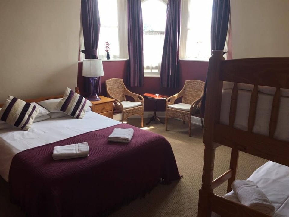 Suite, Ensuite