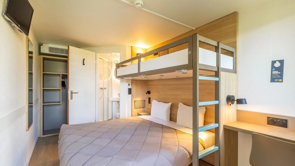 Standard Room, Multiple Beds | Desk, blackout drapes, iron/ironing board, free WiFi