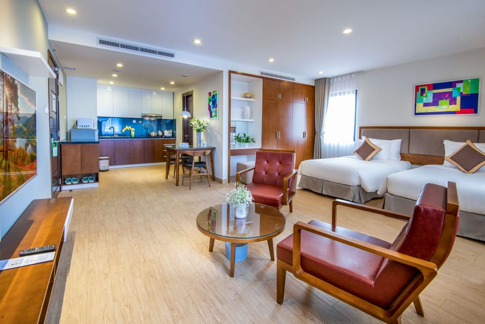 Deluxe Studio, Balcony, City View | Minibar, in-room safe, desk, soundproofing