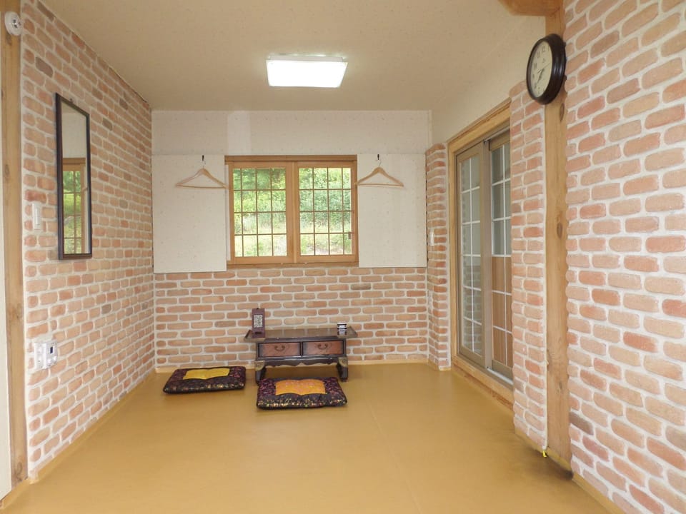 Sarangchae 1 (Ondol) | Soundproofing, free WiFi, bed sheets