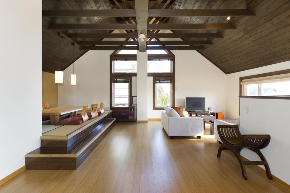 House, 3 Bedrooms | Living area | Flat-screen TV, DVD player
