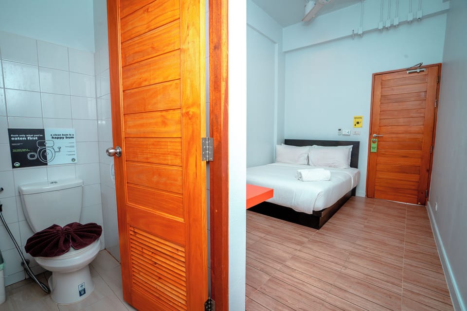 Standard Double | Bathroom | Shower, rainfall showerhead, bidet