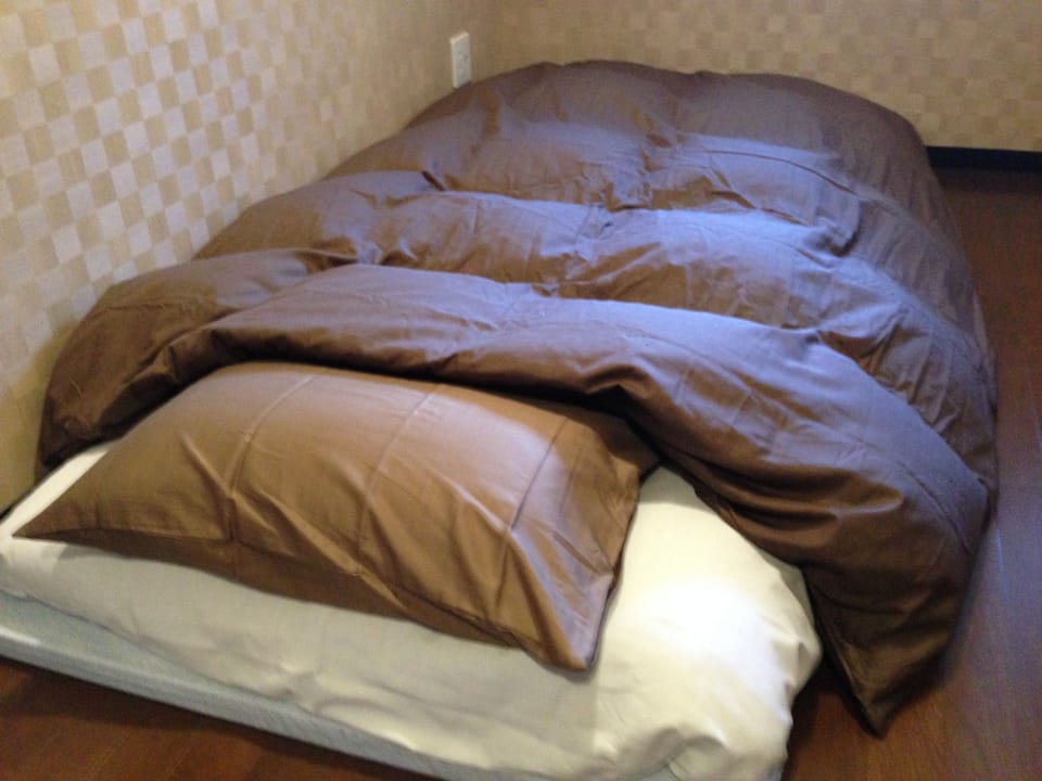 Single Room | Free WiFi, bed sheets