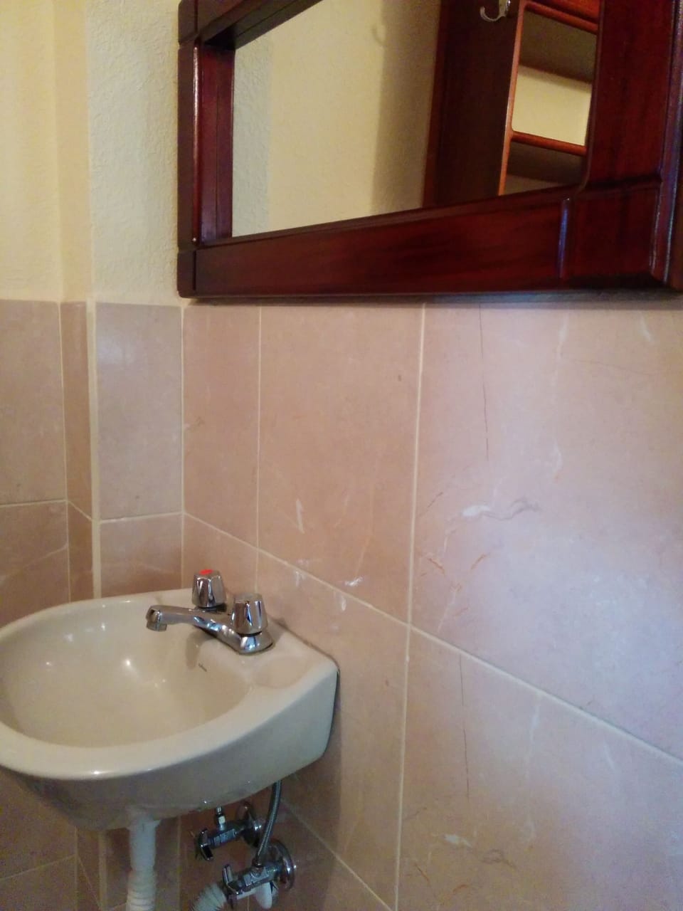 Shower, rainfall showerhead, towels