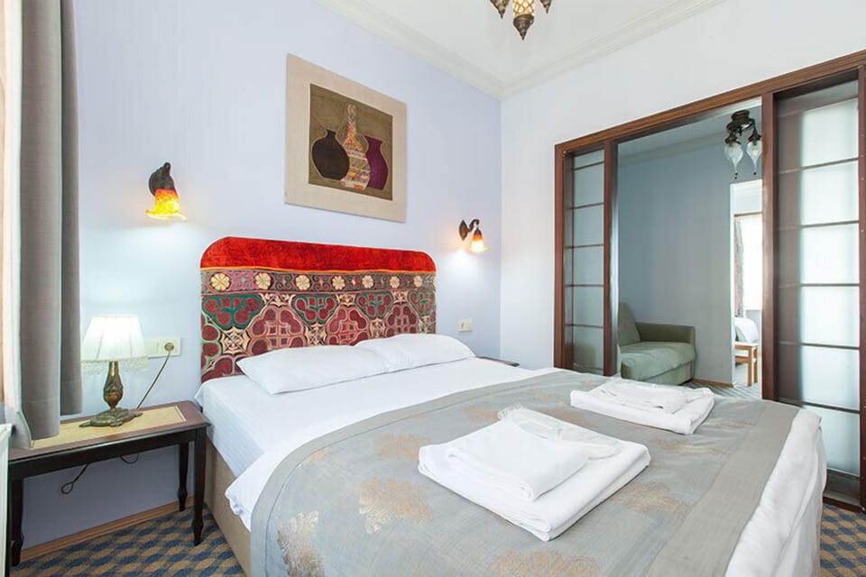 Premium bedding, minibar, in-room safe, desk