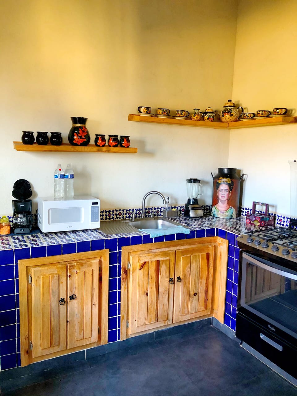 Family Cabin, 2 Bedrooms, Kitchen, Lake View | Private kitchen | Shared fridge, microwave, coffee/tea maker, griddle