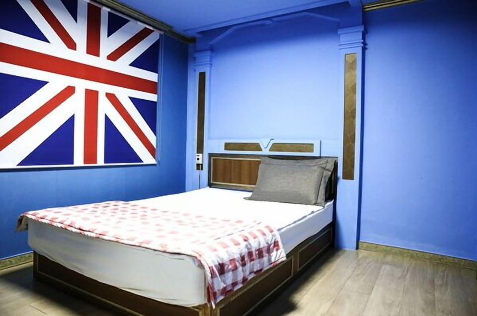 Double Room | Free WiFi