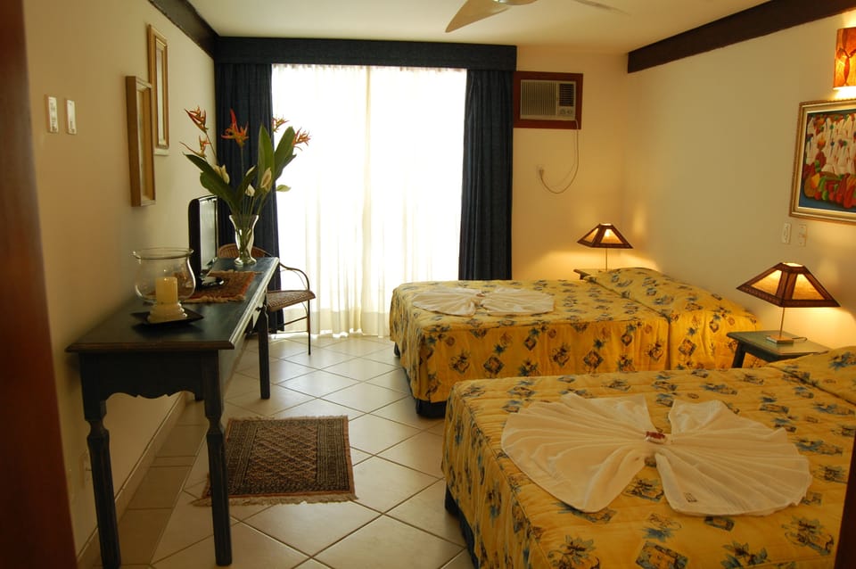 Minibar, iron/ironing board, free WiFi, bed sheets