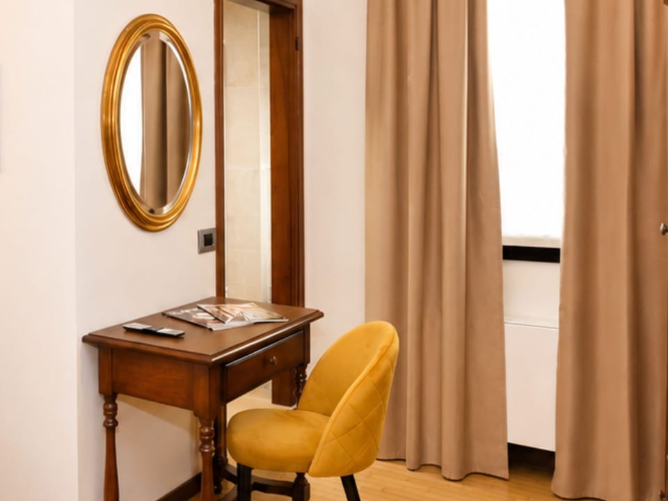 Classic Single | Memory foam beds, in-room safe, desk, free WiFi