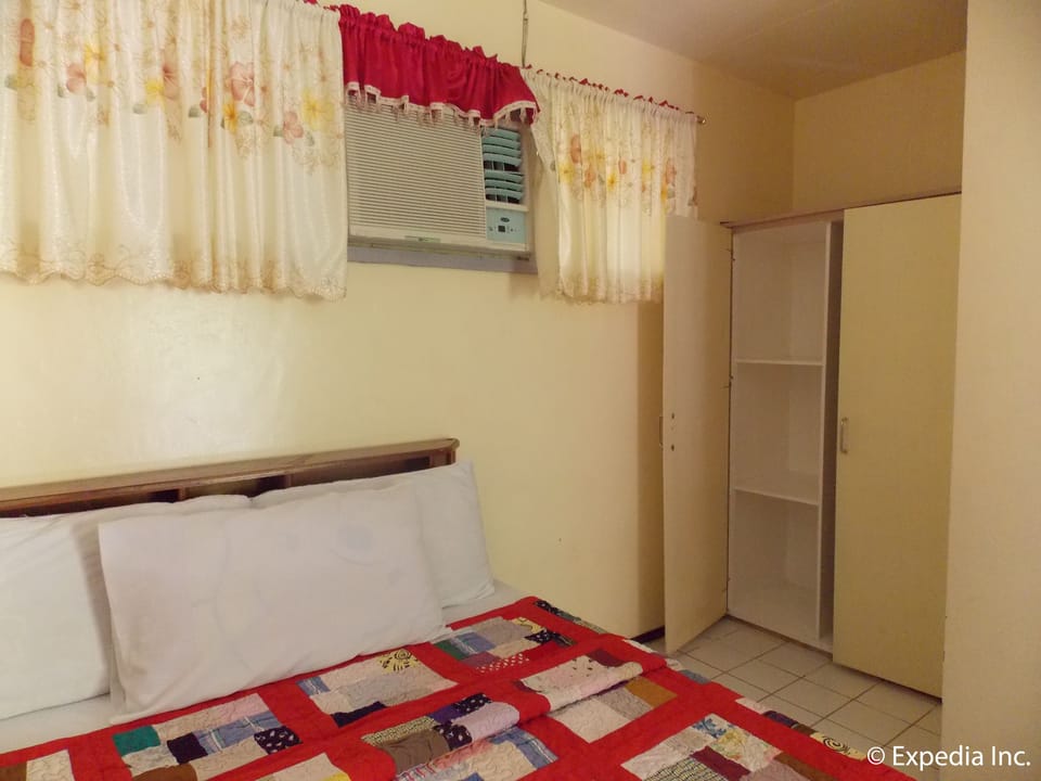 Air-conditioned Room | Free WiFi