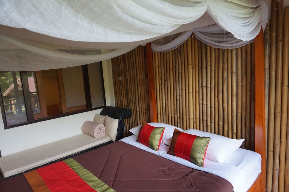 1 Bedroom Villa, Garden View | Desk, blackout drapes, rollaway beds, free WiFi