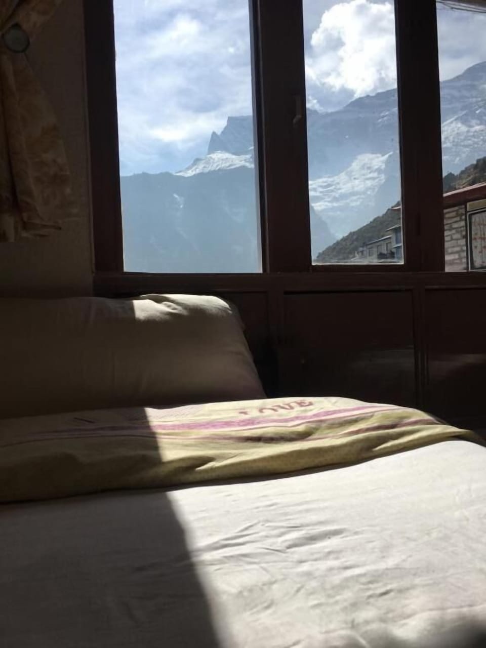 WiFi (free), bed sheets
