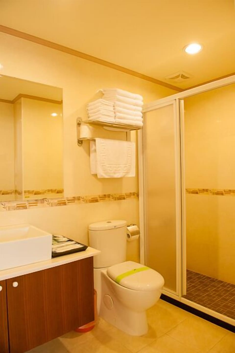 Bathroom | Shower, free toiletries, hair dryer, slippers
