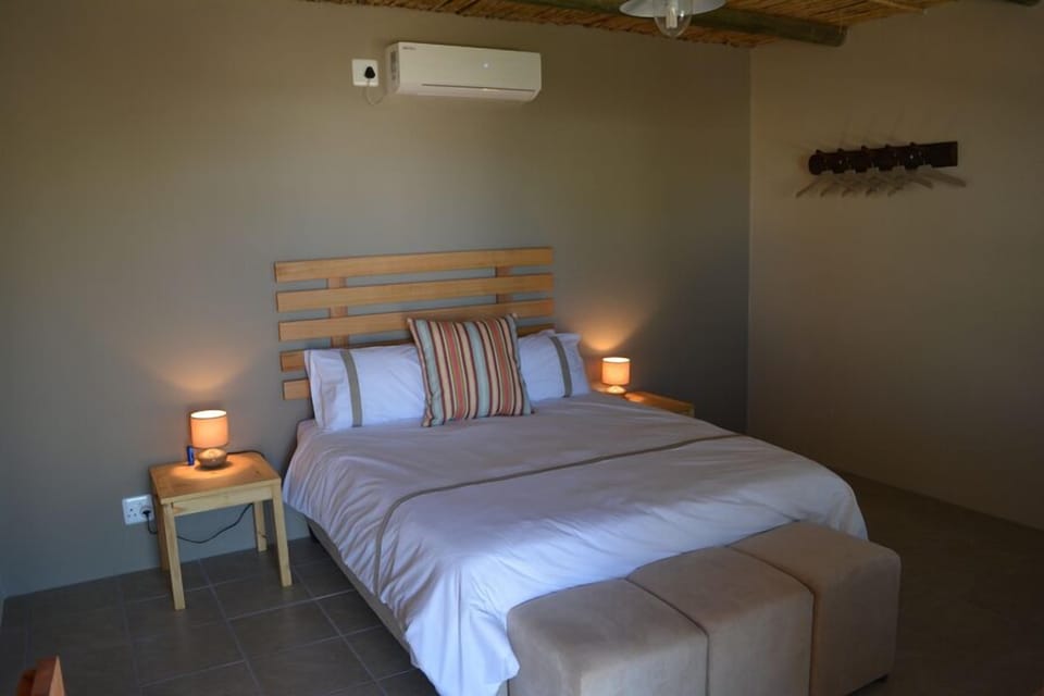 Double Room | 1 bedroom, premium bedding, iron/ironing board, free WiFi