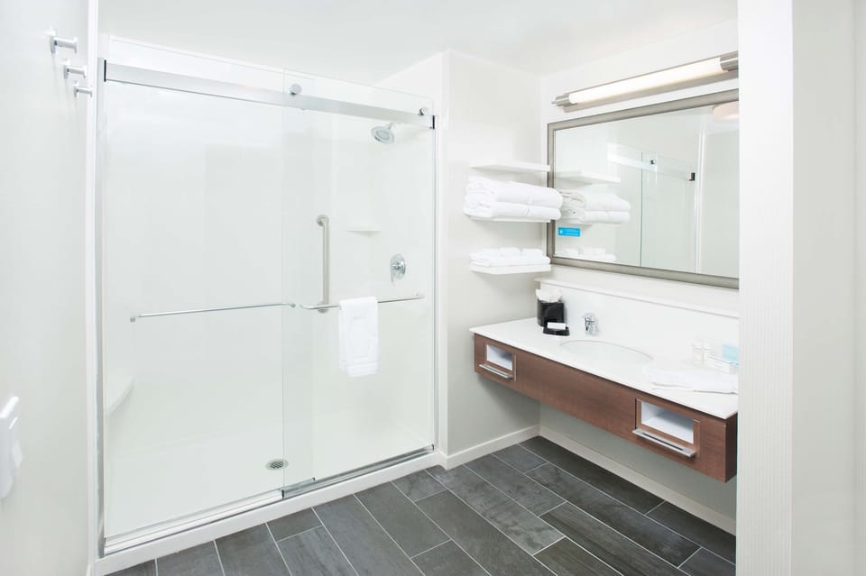 Free toiletries, hair dryer, towels, shampoo