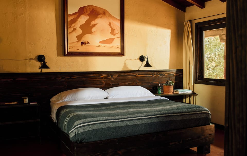 Room, 1 King Bed, Mountain View | Premium bedding, desk, iron/ironing board, rollaway beds