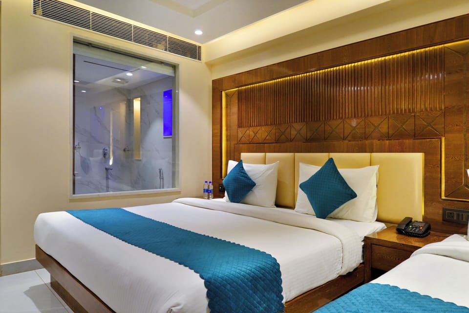 Executive Triple Room | Egyptian cotton sheets, premium bedding, down comforters