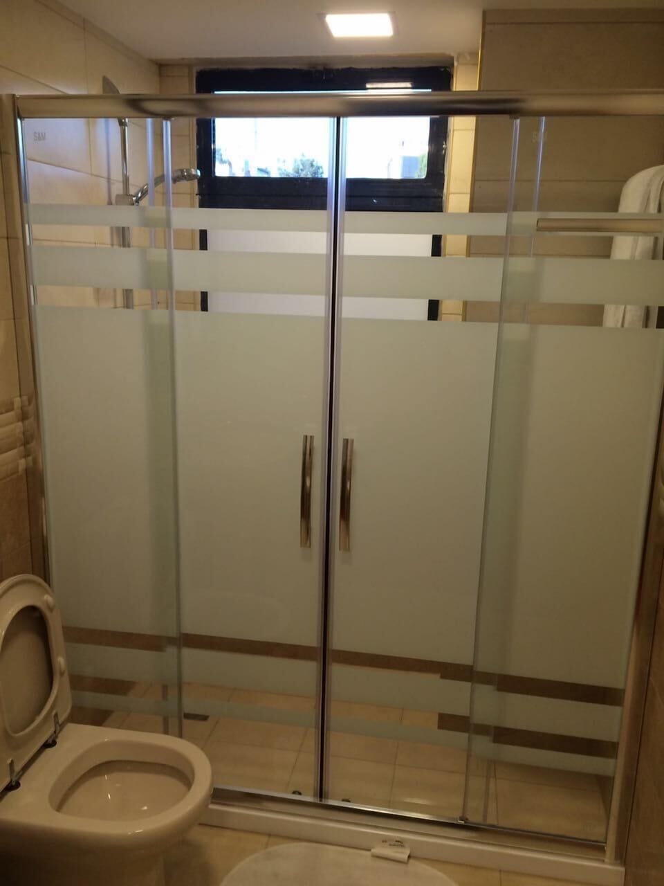 Royal Suite | Bathroom | Shower, free toiletries, hair dryer (on request), bidet