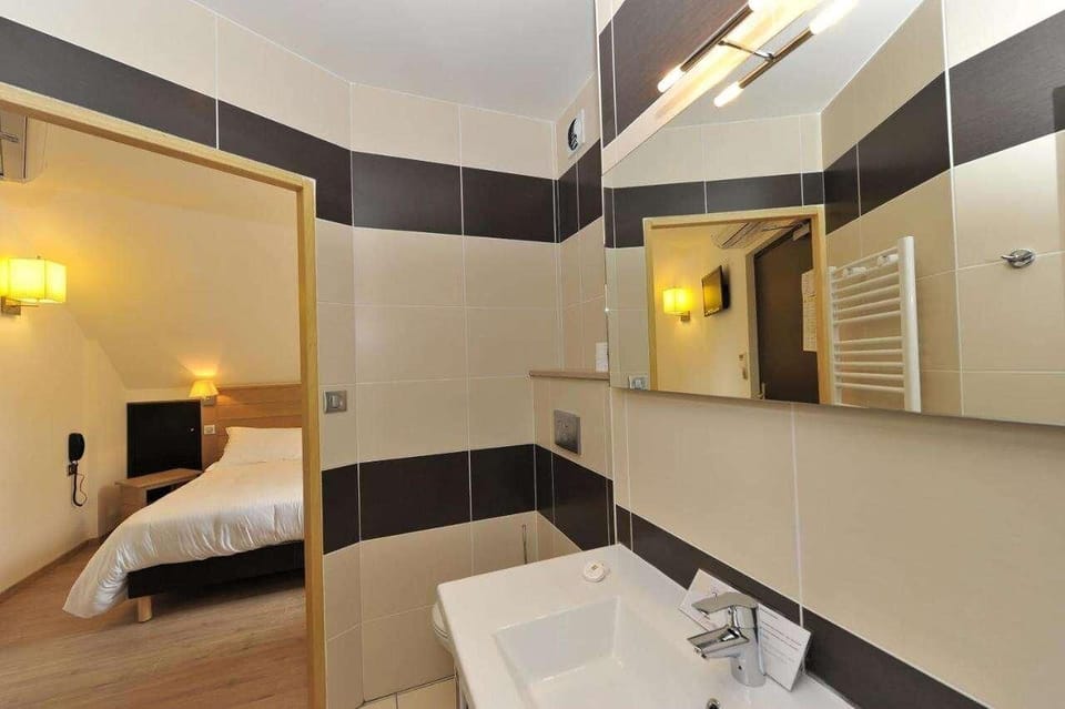 Hôtel Restaurant Les 2 Rives-logis Hotel in Occitanie