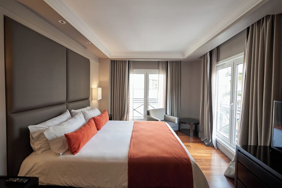 Superior Room | Egyptian cotton sheets, premium bedding, down comforters, pillowtop beds