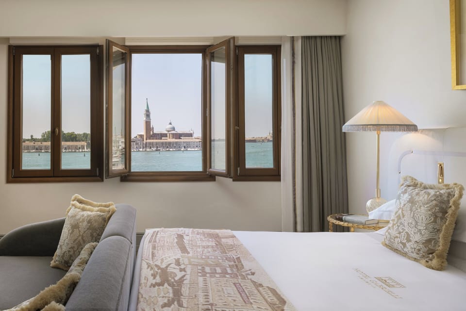 Junior Suite, Lagoon View | Minibar, in-room safe, desk, soundproofing