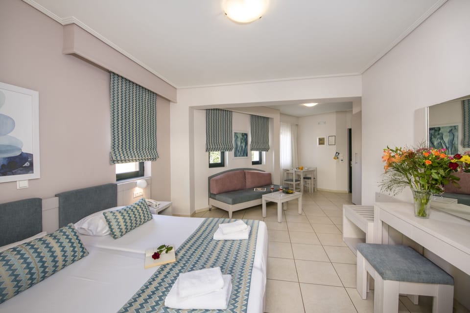 Studio | 10 bedrooms, Egyptian cotton sheets, premium bedding, pillowtop beds