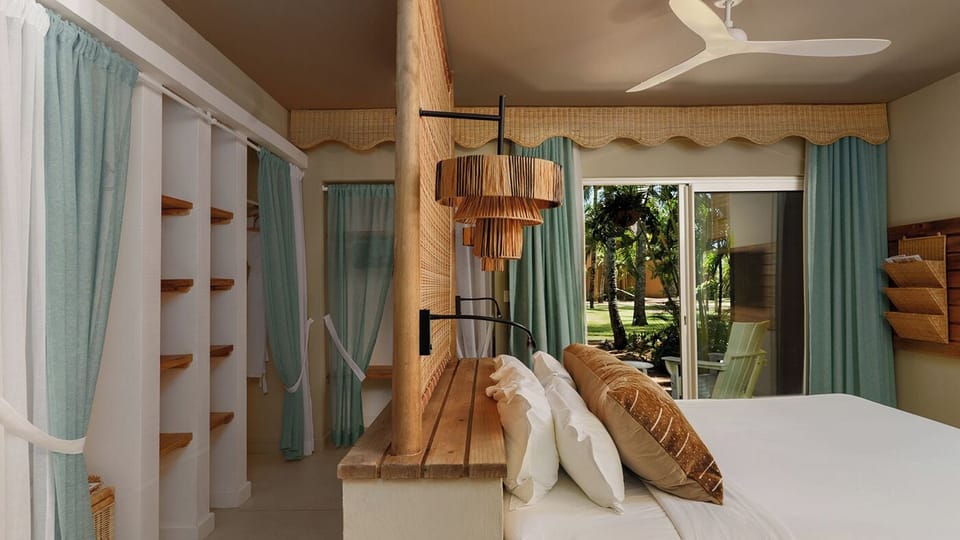 Superior Room | Minibar, in-room safe, soundproofing, iron/ironing board (on request)