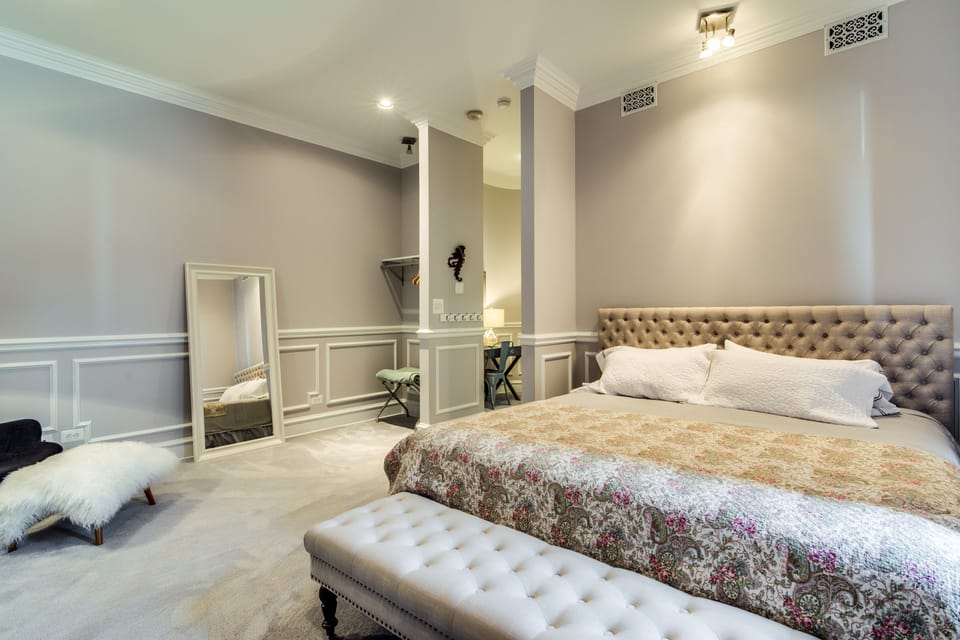 Premium bedding, pillowtop beds, desk, free WiFi