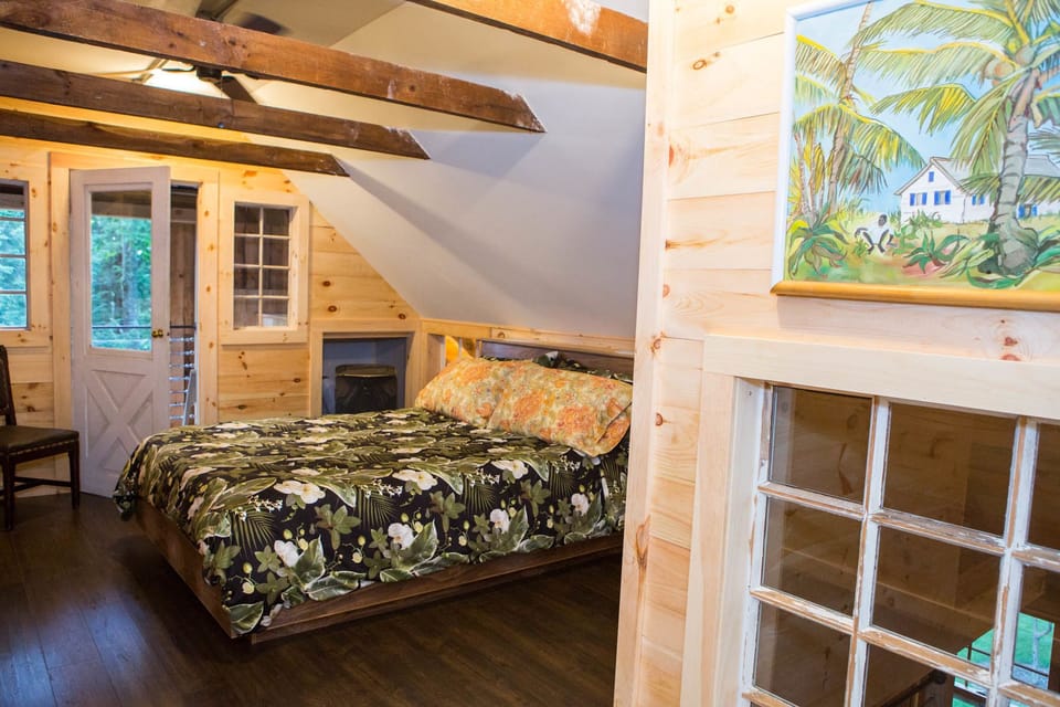 Premium bedding, down comforters, soundproofing, free WiFi
