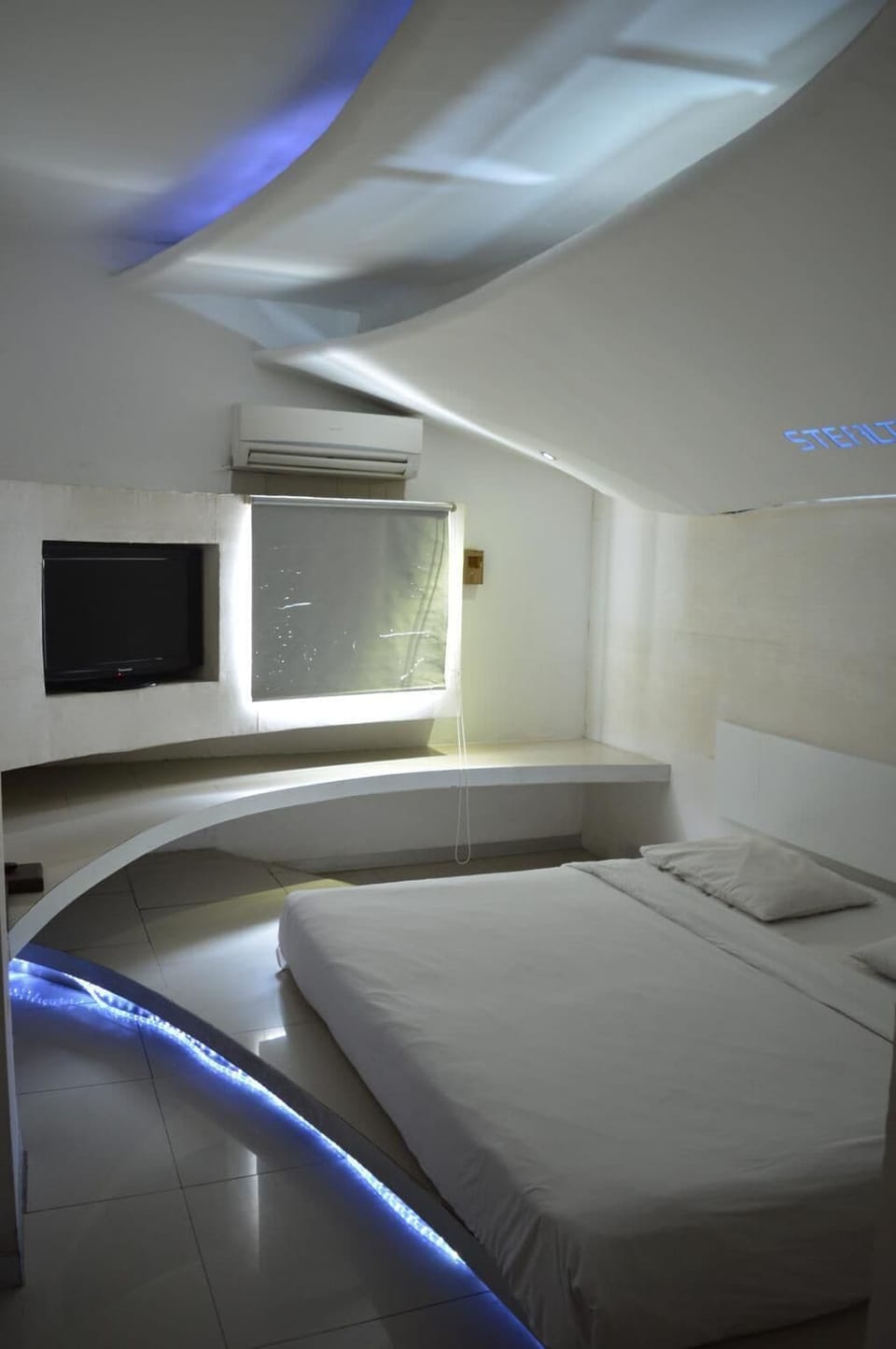 Deluxe Room | Desk, free WiFi, bed sheets