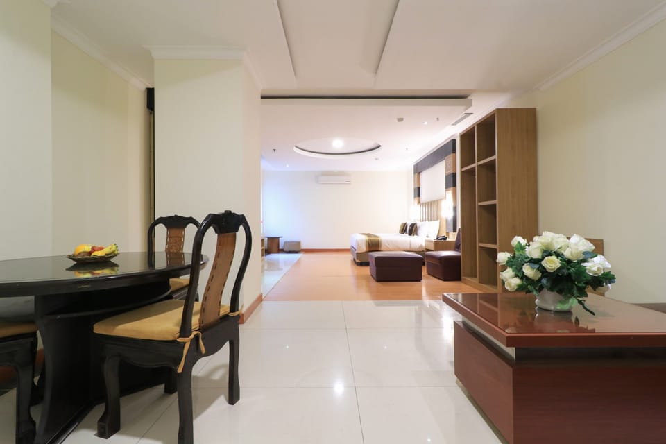 Deluxe Suite | Desk, free WiFi, bed sheets